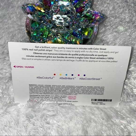 Color Street - She’s a Trooper, chic dark military green, creme finish - Picture 10 of 12